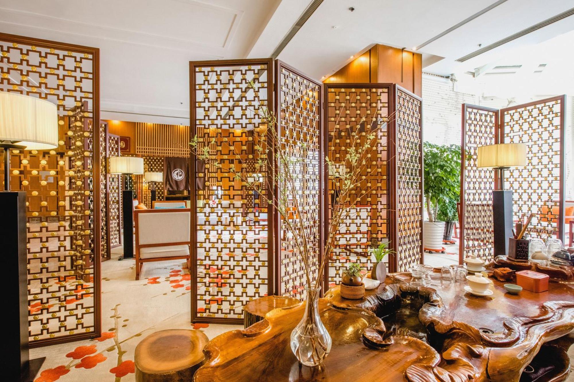 Ruishi Hotel Dalian Exterior photo