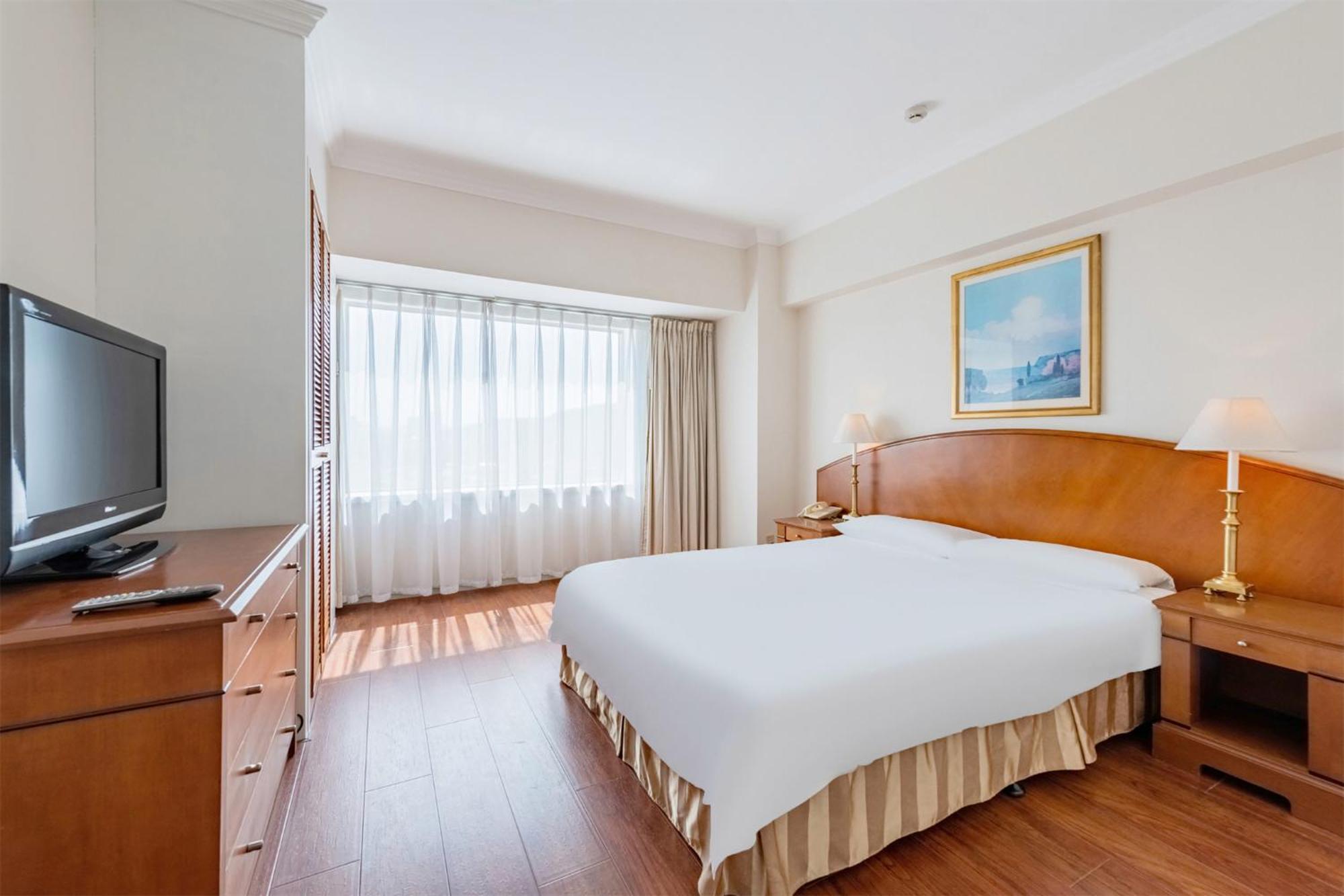Ruishi Hotel Dalian Exterior photo