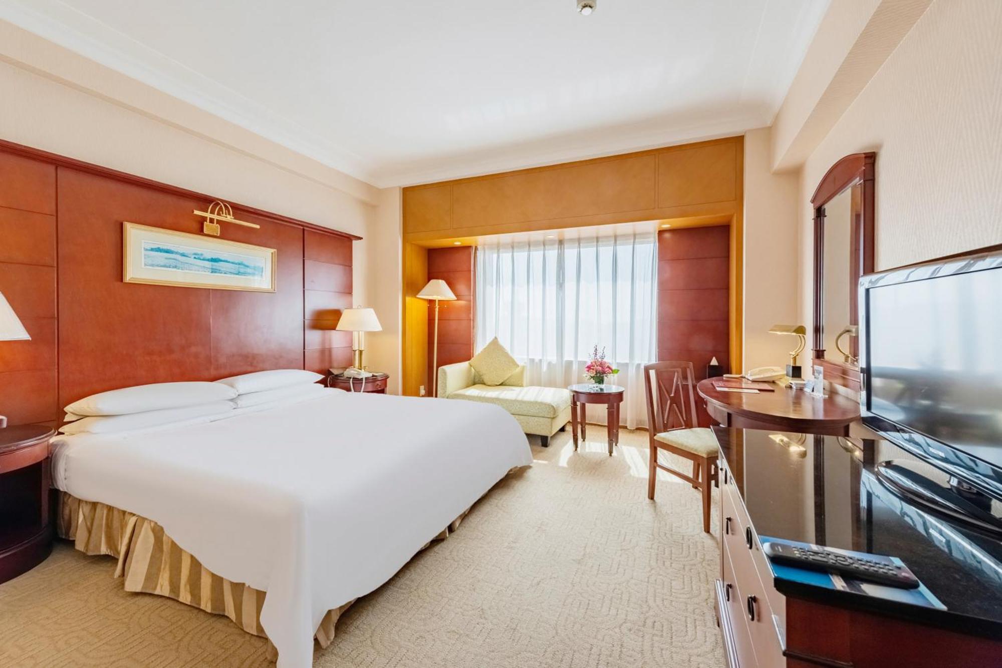 Ruishi Hotel Dalian Exterior photo